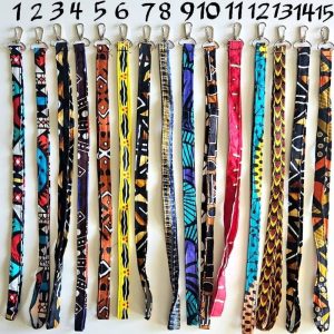 Lanyard de Tela Africana para Móvil y Llaves - Cordón Artesanal Hecho a Mano en Dakar (Senegal)