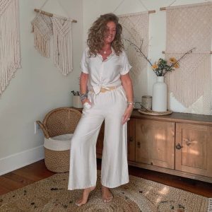 Conjunto Dos Piezas Viscosa Beige Arena - Pantalón Palazzo y Camisa Nudo - Talla Única (hasta 44)