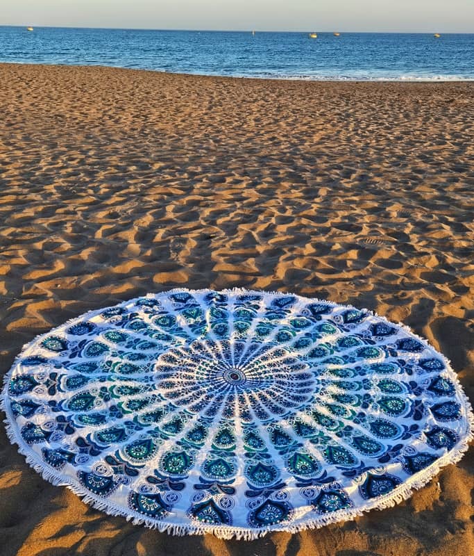 Pareo Mandala Redondo 100% Algodón de India - Multiusos: Toalla de Playa, Mantel Boho y Cubre Sofá