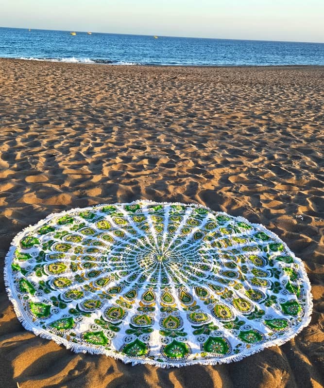 Pareo Mandala Redondo 100% Algodón de India - Multiusos: Toalla de Playa, Mantel Boho y Cubre Sofá - Imagen 4