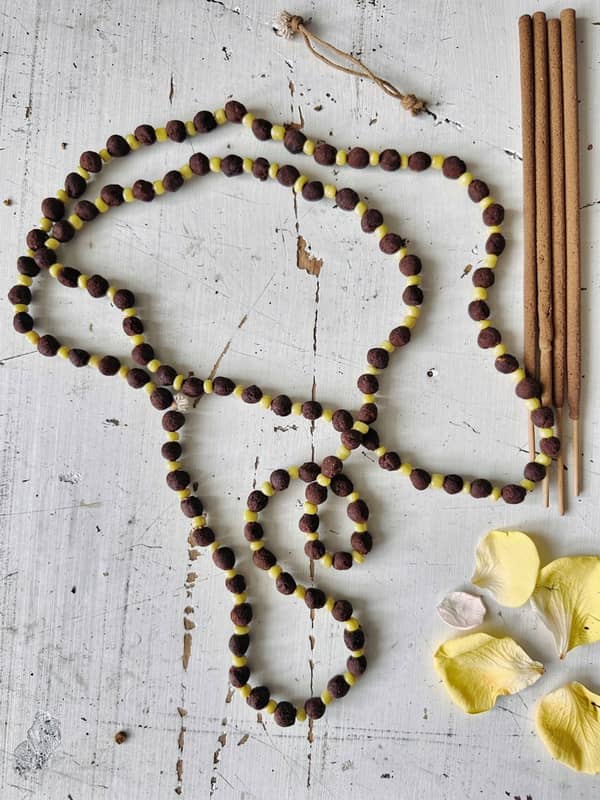 Collar Thiouraye Artesano de Senegal - Amuleto Aromático Personalizable - Imagen 2