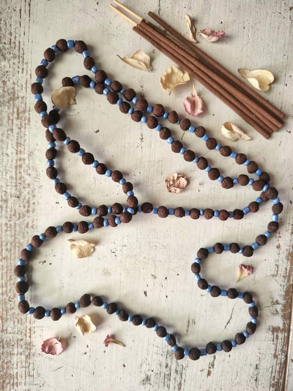 Collar Thiouraye Artesano de Senegal - Amuleto Aromático Personalizable - Imagen 4