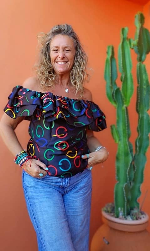 Blusa Étnica Volante "Sawabona África" – Camisa Artesanal de Dakar (Talla Única) - Imagen 2