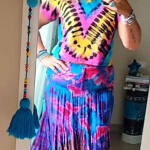 Conjunto Tie-Dye "Mil Colores": Falda de Rayón y Top de Algodón – Talla Única