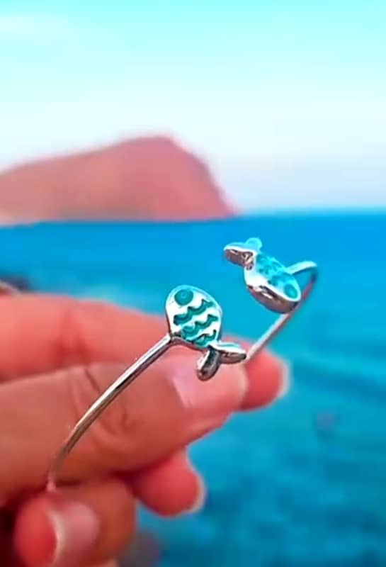 Pulsera Rígida de Pez Artesanal – Joyería de Peltre Hipoalergénico Bañado en Plata u Oro