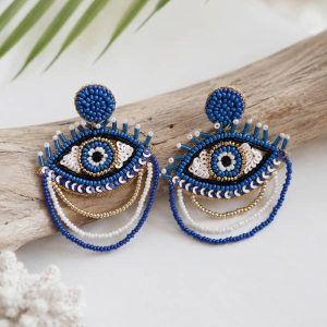 Pareja de pendientes grandes de ojo turco bordados a mano con abalorios azules, blancos y dorados