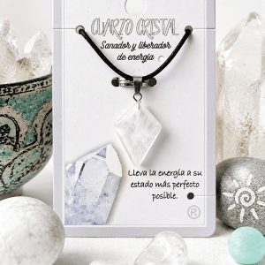 Colgante místico de cuarzo cristal natural con talla en forma de rombo